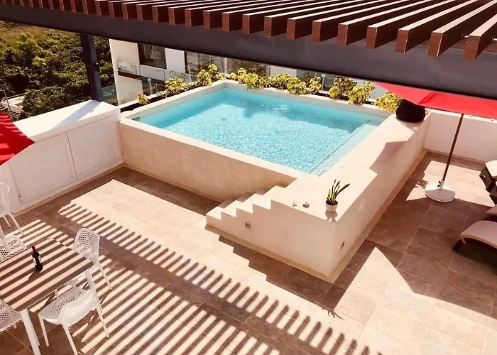 Stylish With Rooftop Pool Playa del Carmen